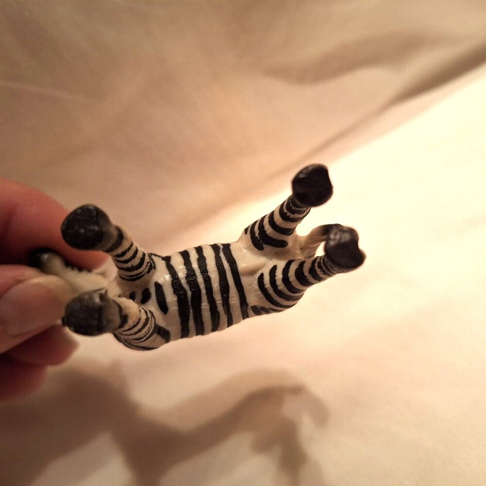 Schleich 3" Zebra Foal 1998 Baby Figure Zoo Wildlife Vintage 90s - Picture 5 of 8